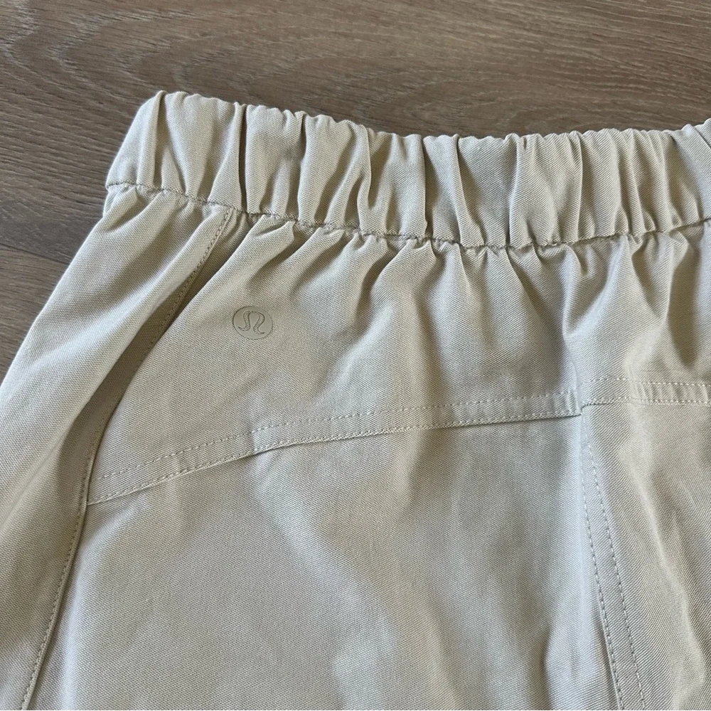 Lululemon Utilitech Cargo Pocket High Rise Pants Light Beige Sz 25
